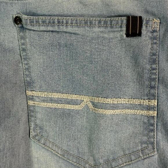 Buffalo David Bitton Evan X Denim Bermuda Jean Shorts Mens Size 34 - Picture 4 of 7